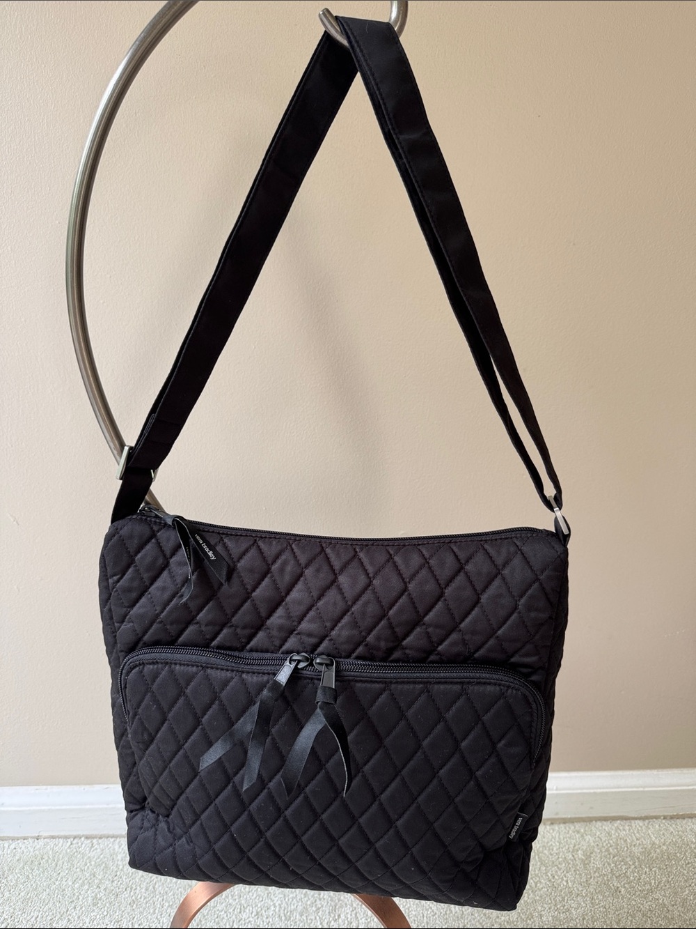 NEW Vera Bradley Harwick Large Messenger
Moonless Night in Premium Cotton